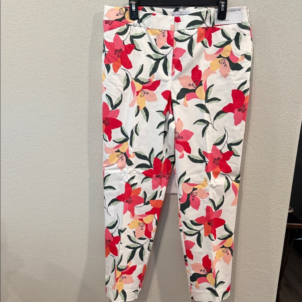 Liz Claiborne White Floral Slim Leg Ankle Pants